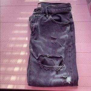 I’m selling PacSun boyfriend low waisted jeans